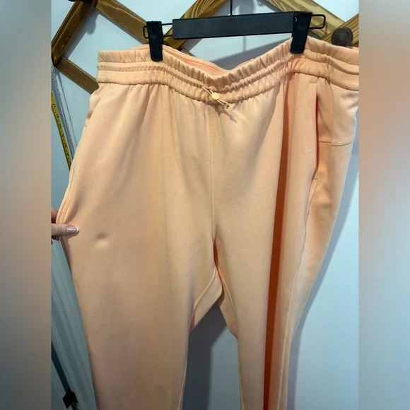 Lululemon Softstreme High-Rise Pant *Regular - Picture 5 of 12